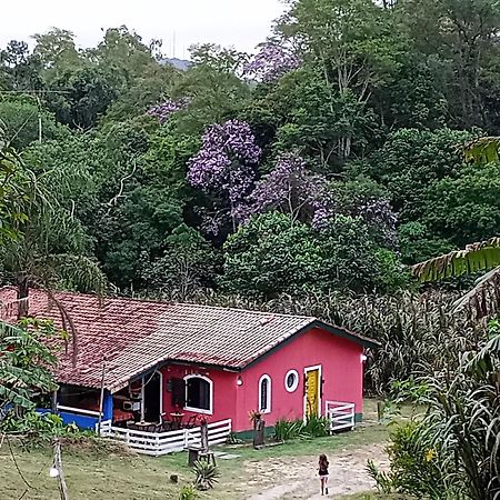 O Brejo Encantado Hospedagem E Hostel 恩布 外观 照片