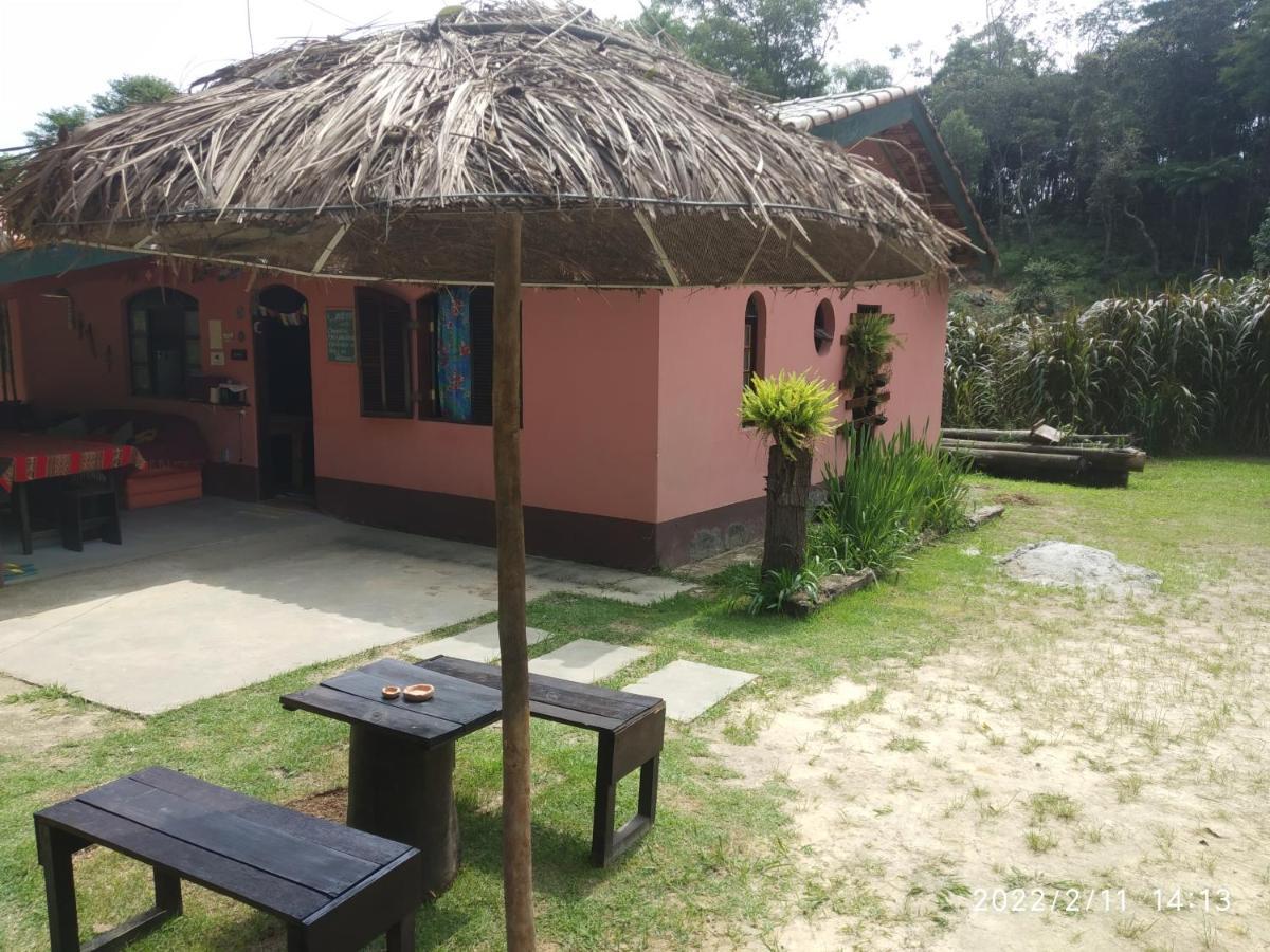 O Brejo Encantado Hospedagem E Hostel 恩布 外观 照片