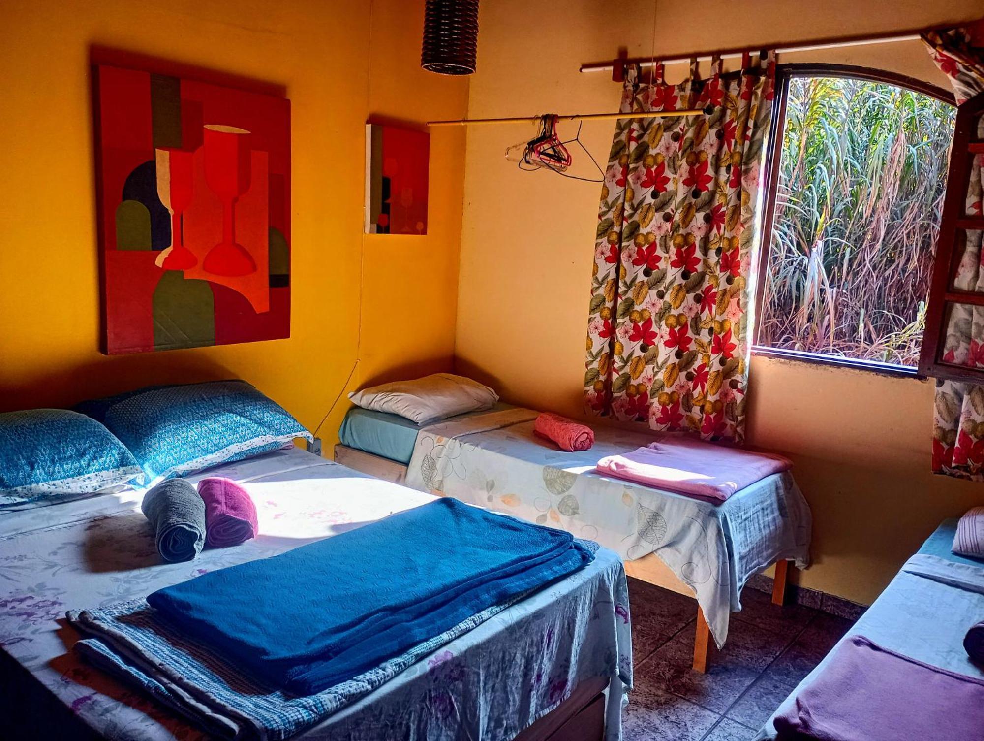 O Brejo Encantado Hospedagem E Hostel 恩布 外观 照片