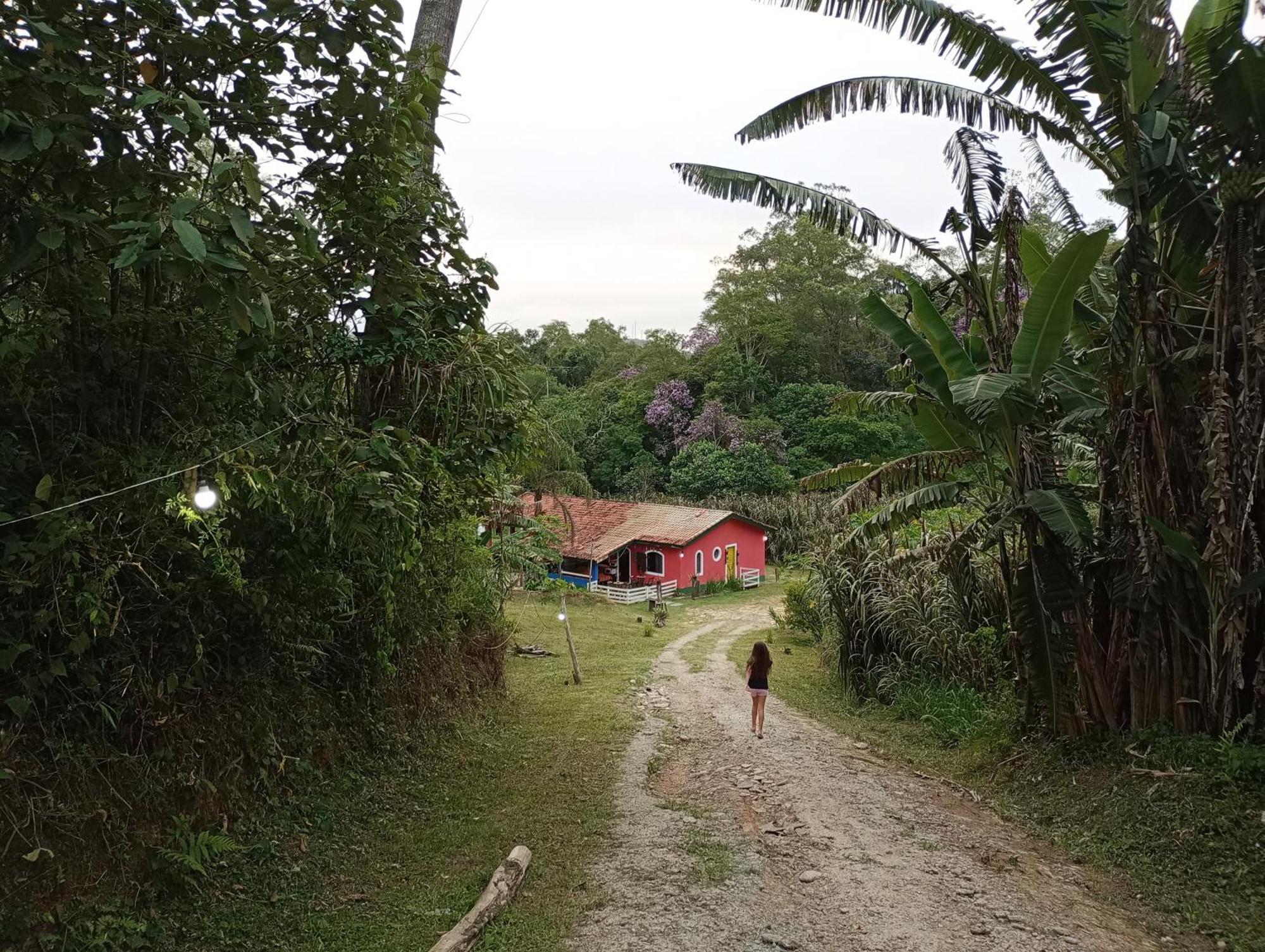 O Brejo Encantado Hospedagem E Hostel 恩布 外观 照片